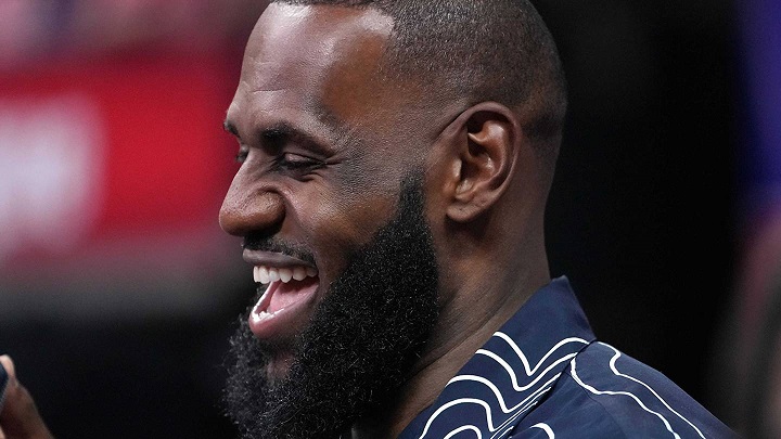 Prodaja dresova LeBrona Jamesa povećala je prihode Philadelphia 76ersa